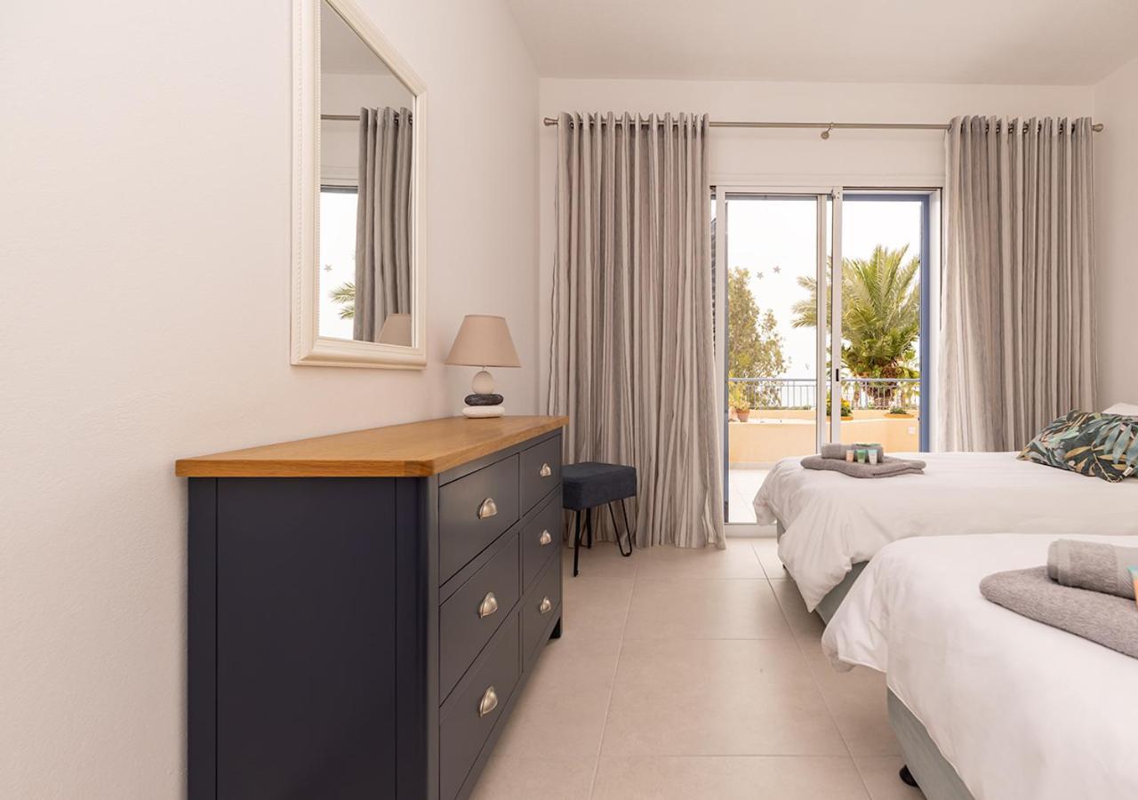 105 Kings Palace - Fabulous 2 Bed, 2 Bath, Large Patio With Garden - Sea Views パ フォス エクステリア 写真